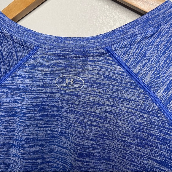 Under Armour Semi-Fitted Women’s Top - Picture 2 of 6